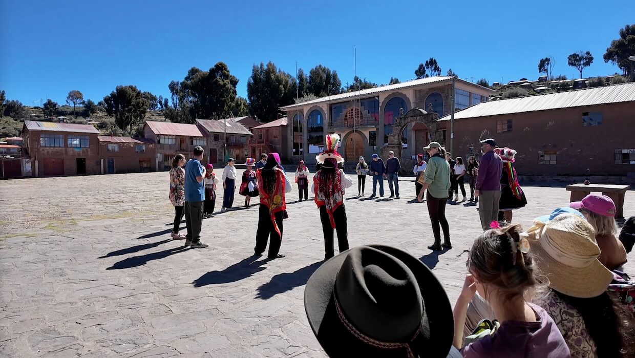 Titicaca 26: Market Square | Openhand