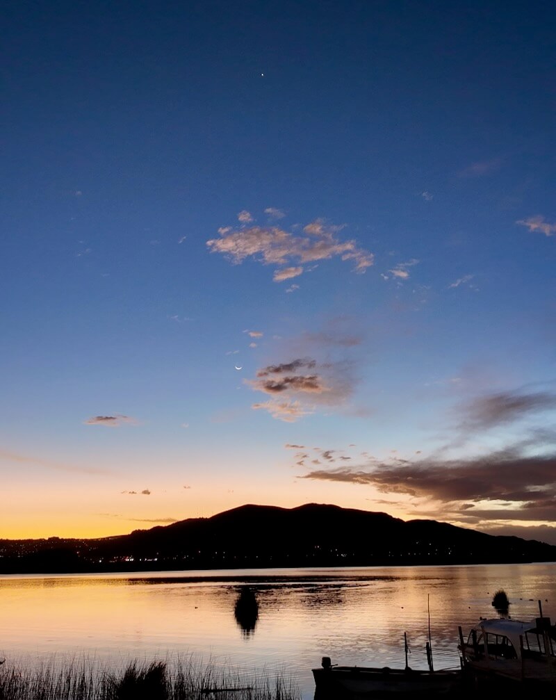 Titicaca 26: Venus & Moon | Openhand
